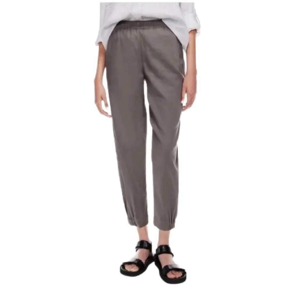 Aritzia Babaton Dexter Pant Size M. NWOT
